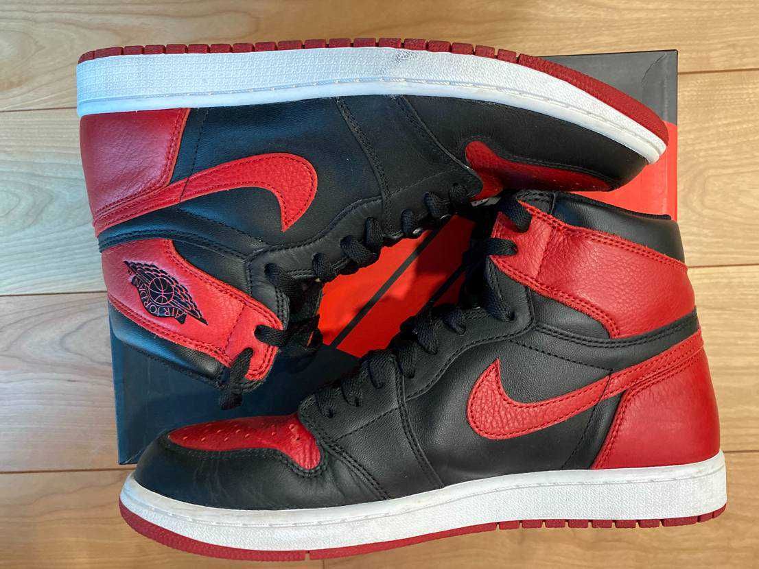 Nike Air Jordan 1 Retro High OG "Bred/Banned" (2016)