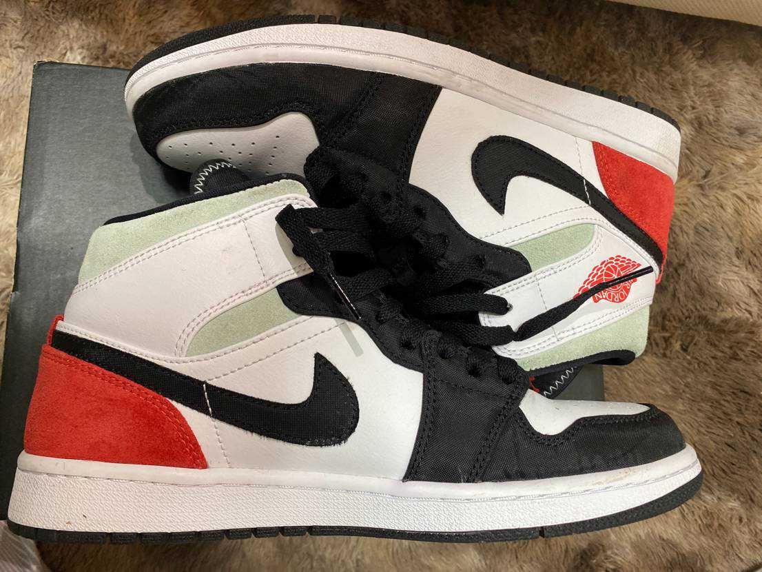 Nike Air Jordan 1 Mid SE "Black/Red/White"