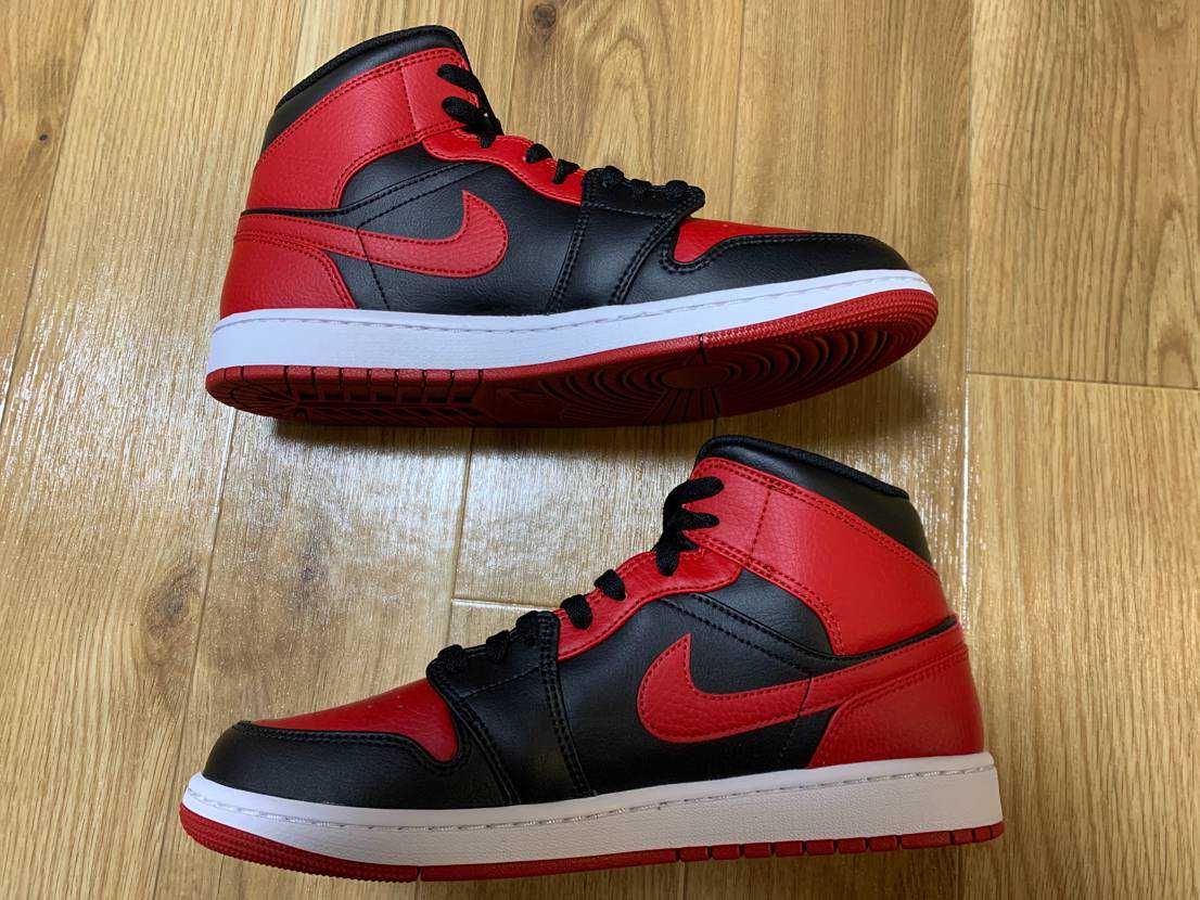 Nike Air Jordan 1 Mid "Bred"