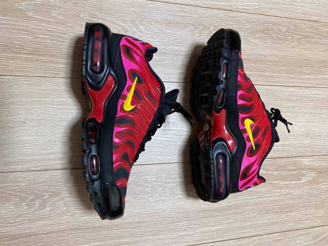 Supreme × Nike Air Max Plus "Hyper Grape"