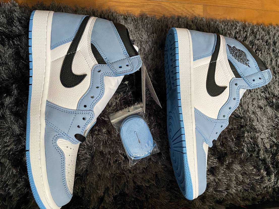 Nike Air Jordan 1 High OG "University Blue"