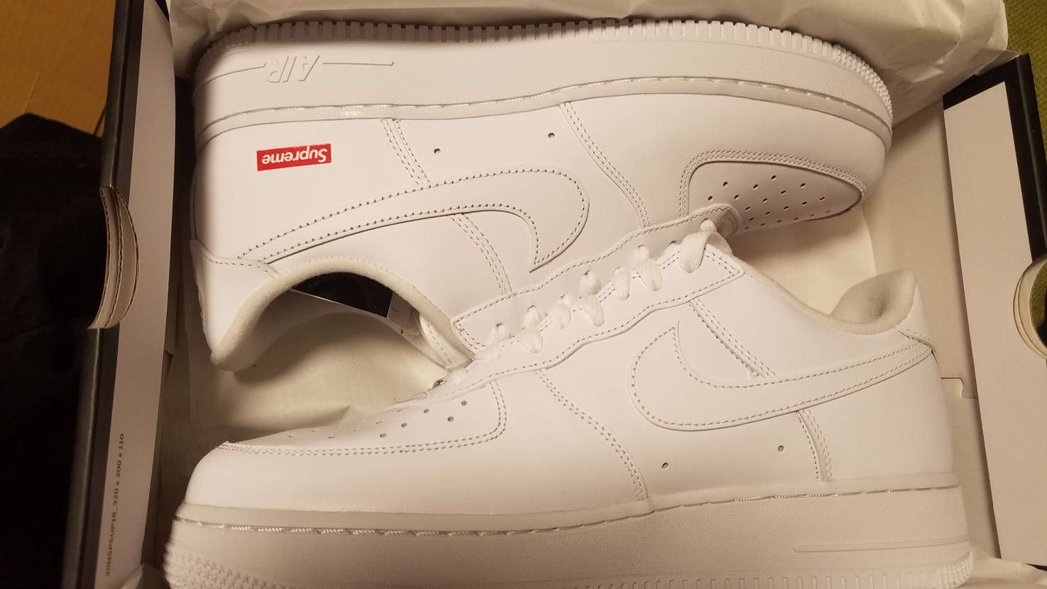 Supreme × Nike Air Force 1 Low "White"