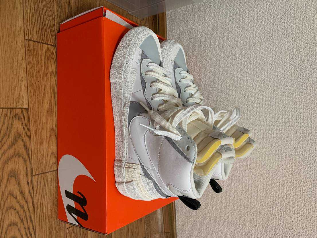 sacai × NIKE BLAZER MID "WHITE/WOLF GREY"