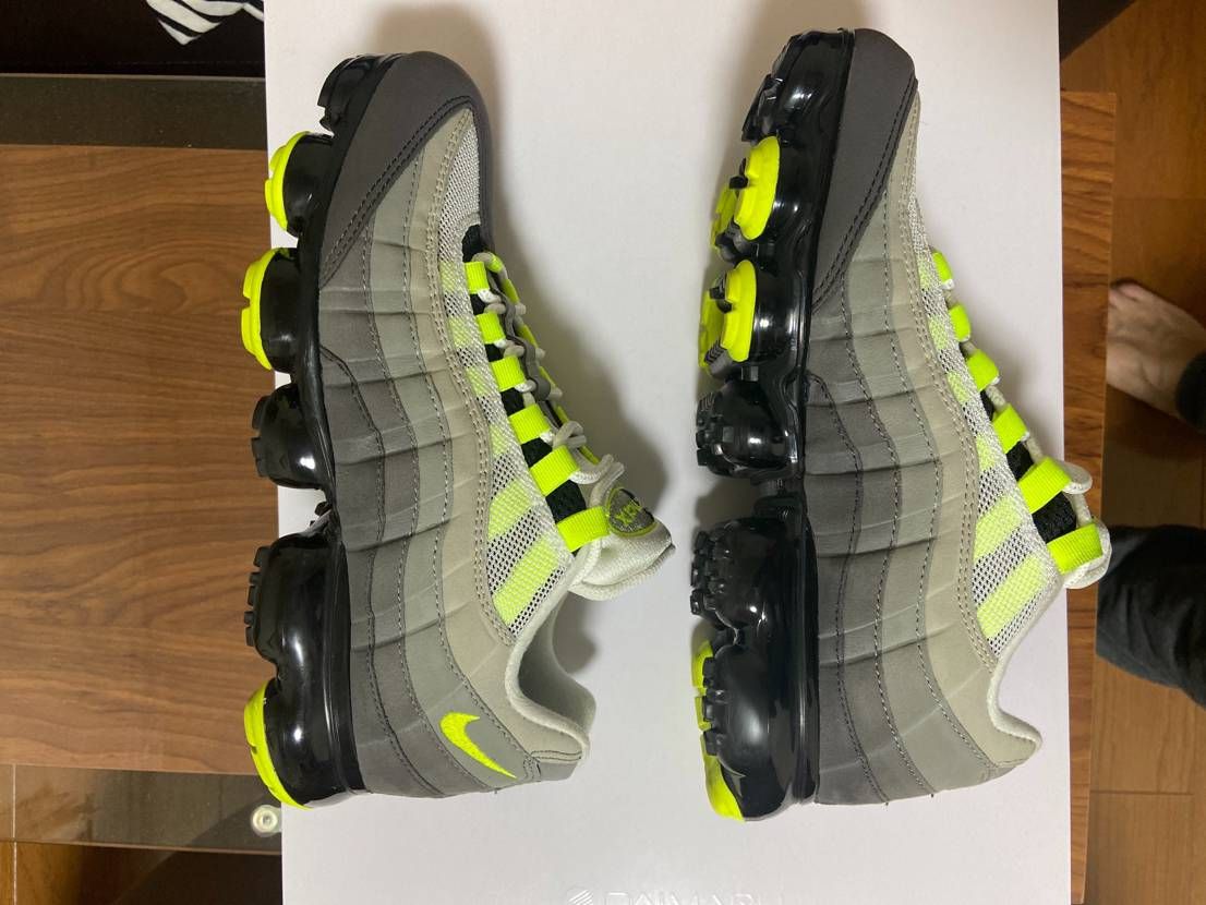 Nike Air Vapormax 95 "Neon"