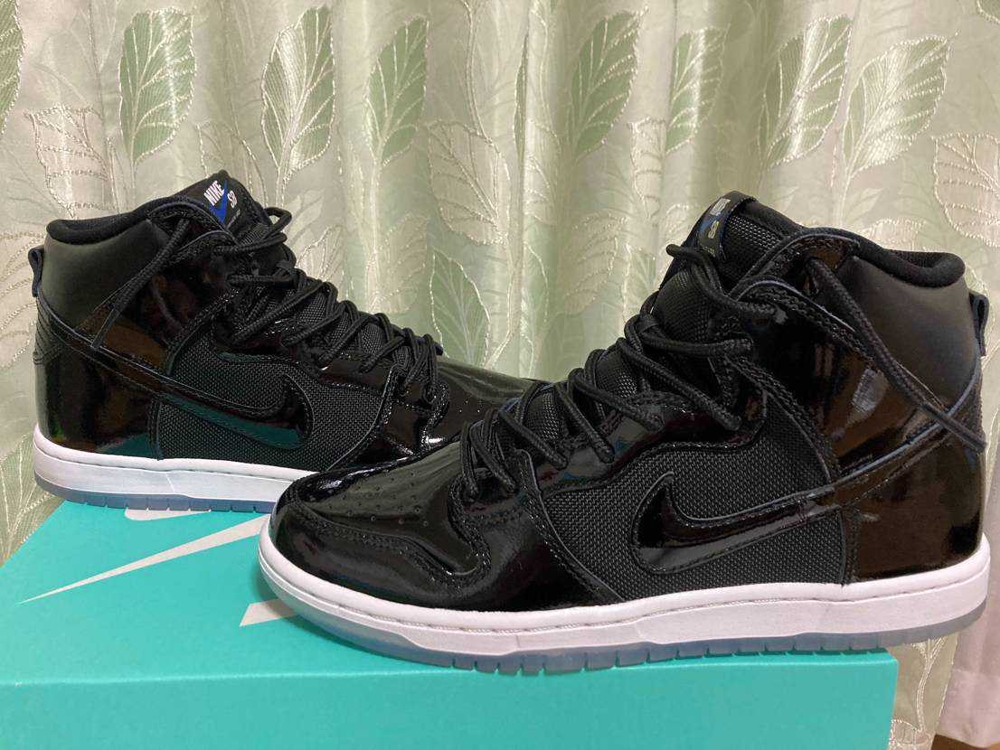 Nike SB Dunk High "Space Jam"