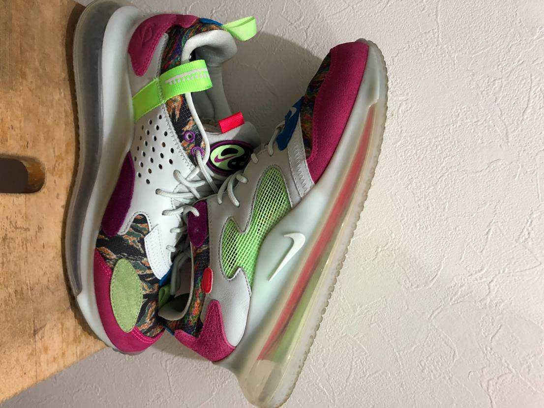 ODELL BECKHAM JR × NIKE AIR MAX 720 "White/Wine Red"