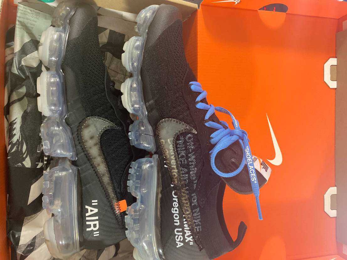 Off-White × Nike Air Vapormax "Black/Total Orange/Clear"