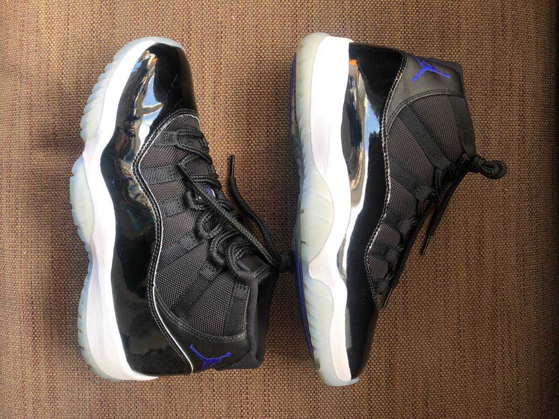 Nike Air Jordan 11 Retro "Space Jam" (2016)