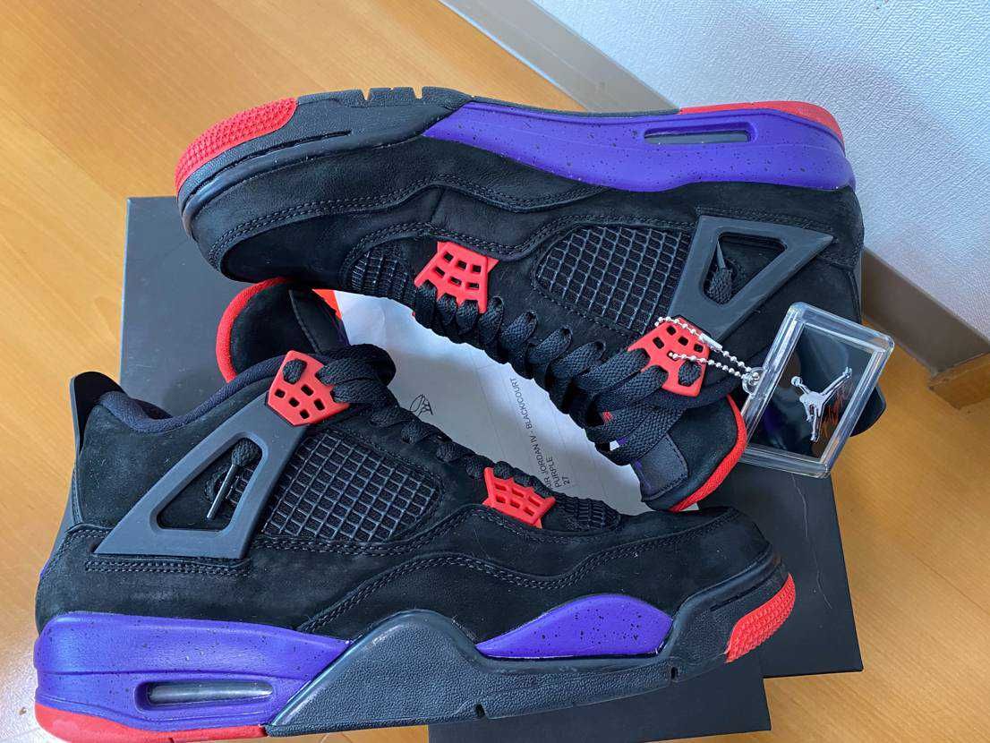 OVO × NIKE AIR JORDAN 4 RETRO DRAKE "RAPTORS"  