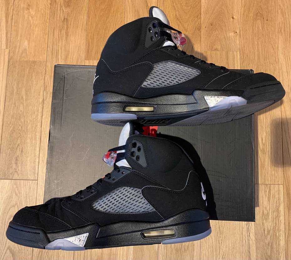 Nike Air Jordan 5 Retro OG "Black/Fire Red/Metallic Silver/White" (2016)