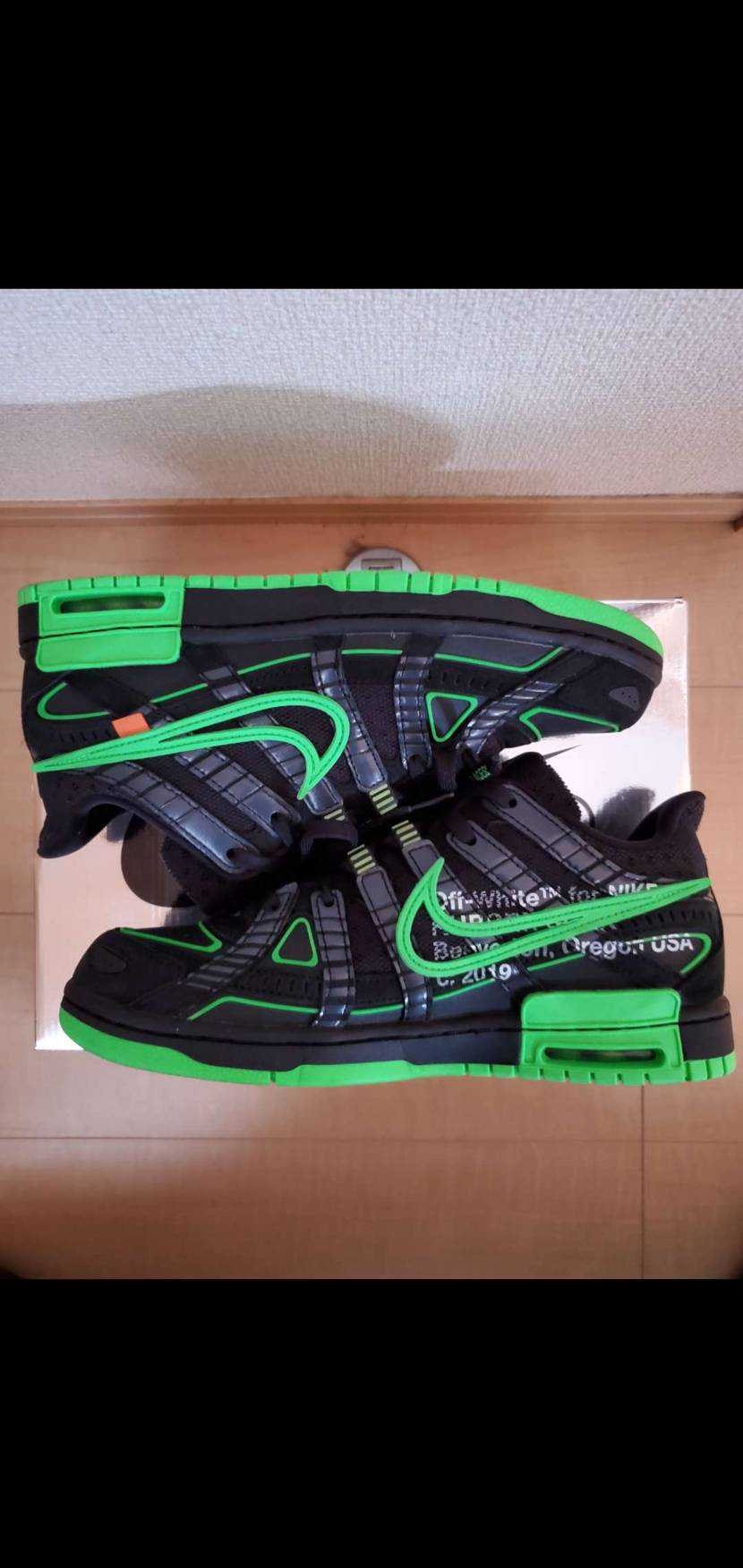 Off-White × Nike Air Rubber Dunk "Black/Green Strike"