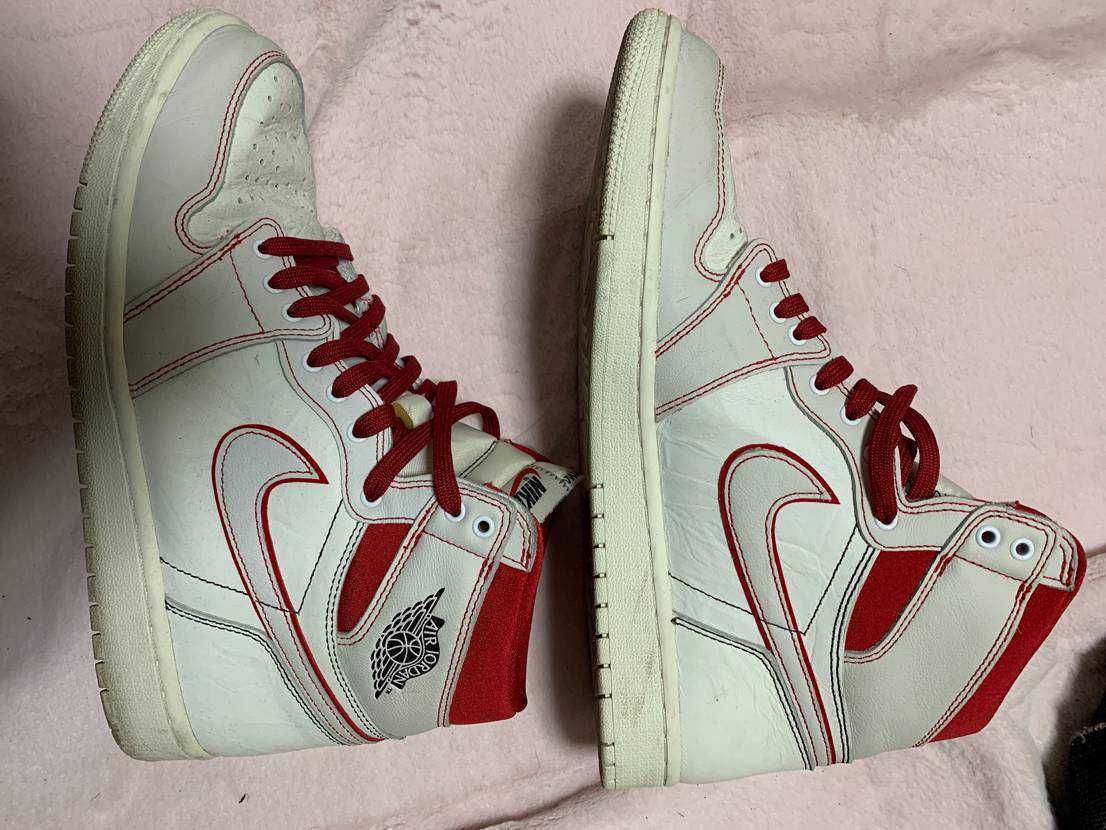 Nike Air Jordan 1 Retro High OG "Sail/University Red"     