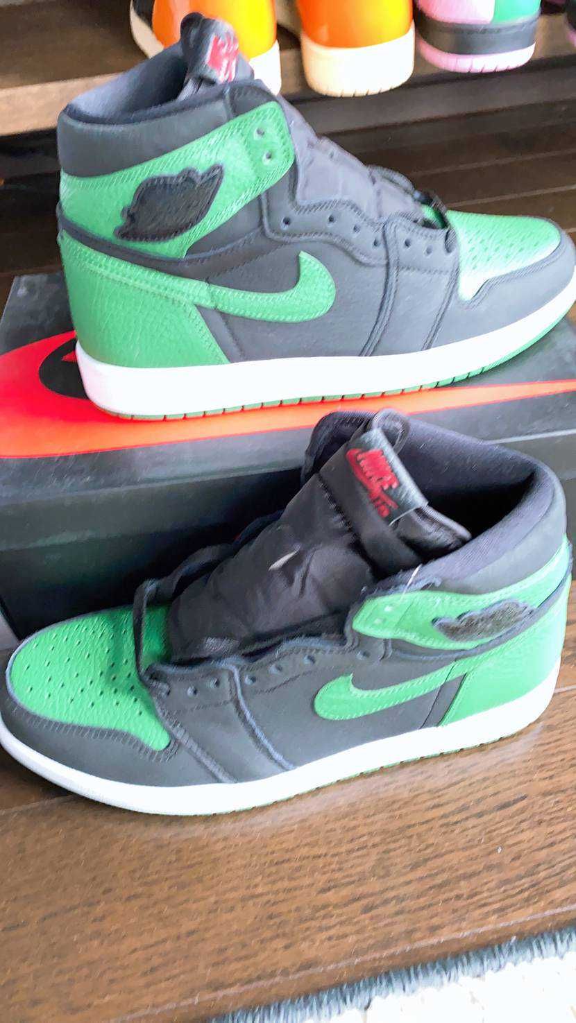 Nike Air Jordan 1 Retro High OG "Black/Pine Green" (2020)