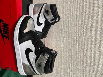 Nike Women's Air Jordan 1 Retro High OG "Silver Toe"