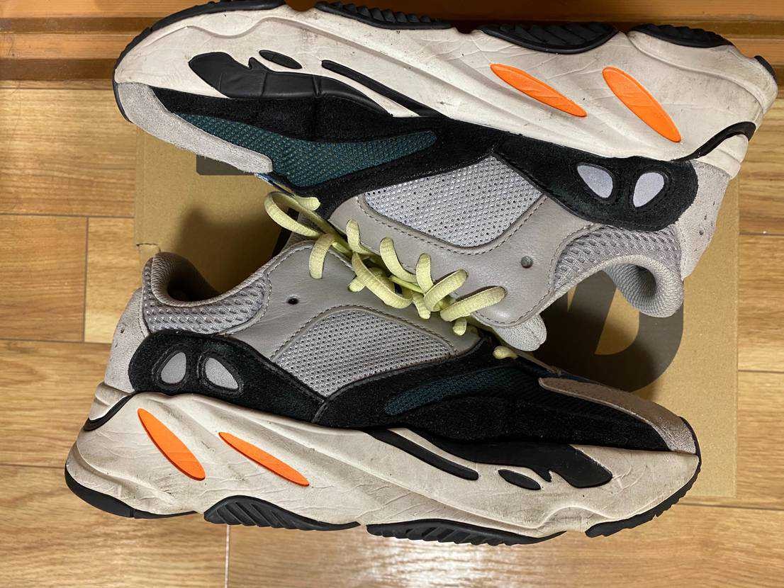 adidas YEEZY Boost 700 "Wave Runner"