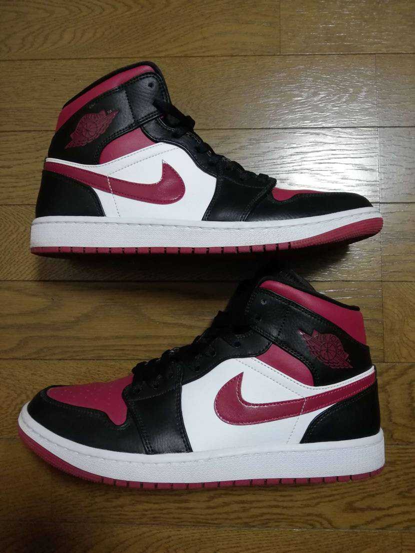 NIKE AIR JORDAN 1 MID "BLACK/RED/WHITE"