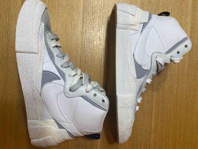 sacai × NIKE BLAZER MID "WHITE/WOLF GREY"