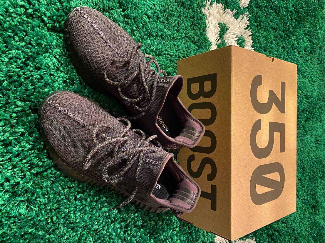 adidas YEEZY Boost 350 V2 "Black"