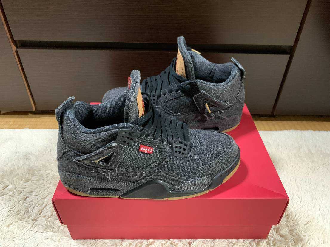 Nike × Levi's Air Jordan 4 "Black Denim" (Tag: LEVIS®)