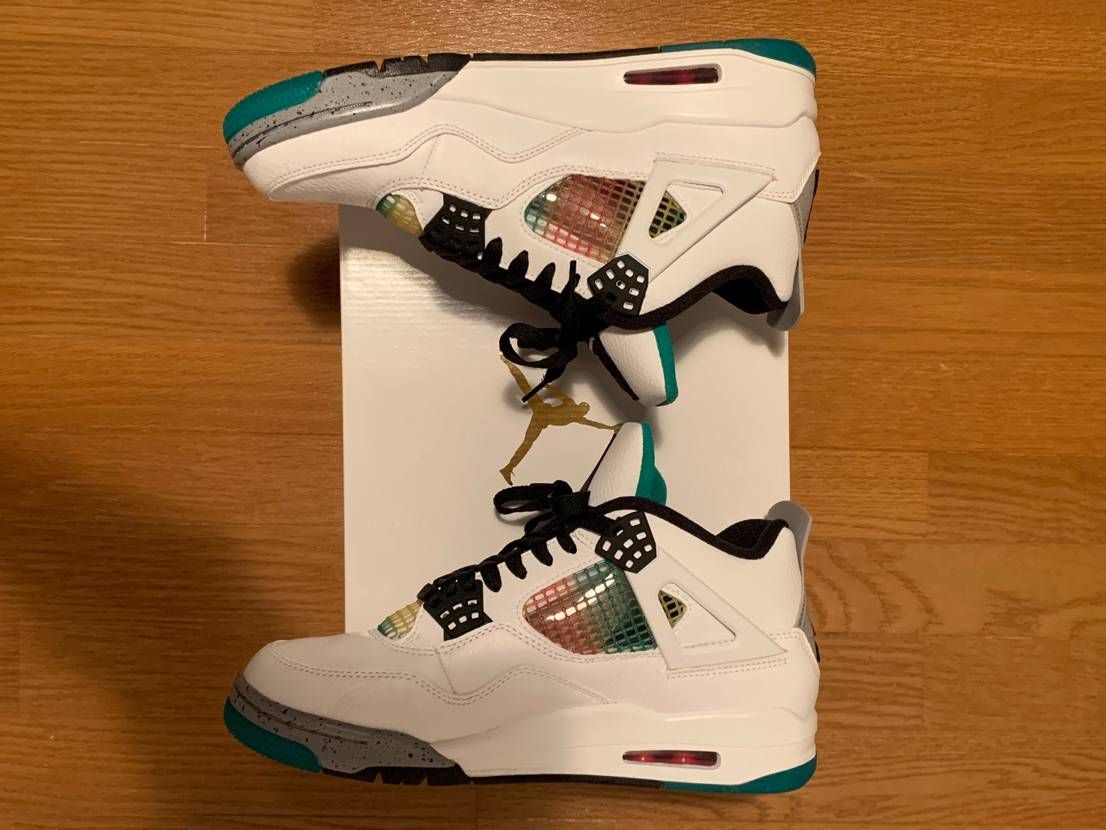 NIKE Women's AIR JORDAN 4 "LUCID GREEN"