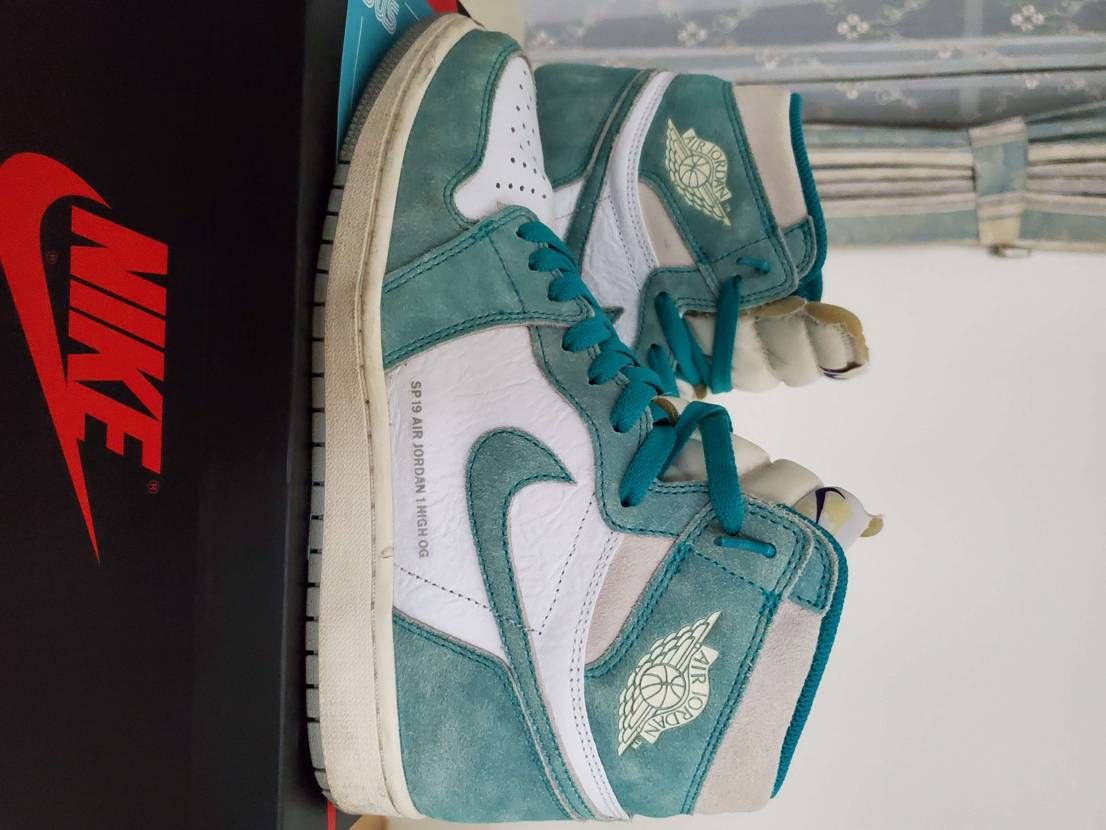 Nike Air Jordan 1 Retro High OG "Turbo Green"