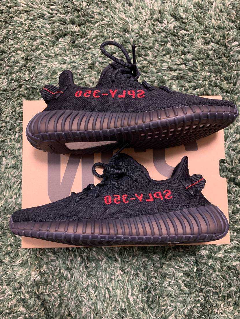 adidas YEEZY Boost 350 V2 "Core Black/Red" (2020)