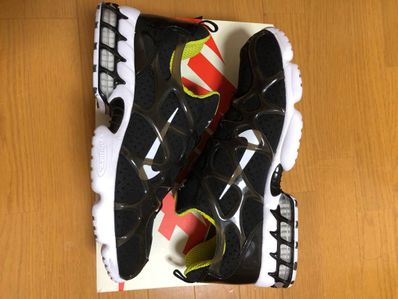 Stussy x Nike Air Zoom Kukini "Black/White/Bright Cactus"