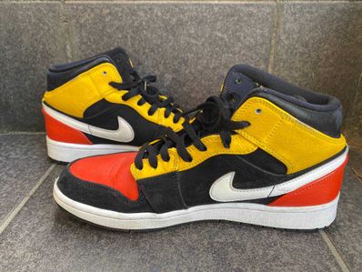 NIKE AIR JORDAN 1 MID SE "ROSWELL RAYGUNS"