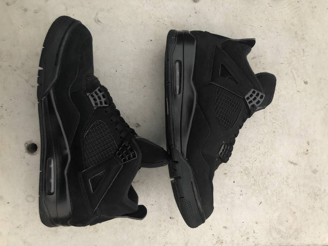 Nike Air Jordan 4 "Black Cat"