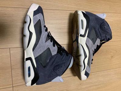 NIike Women's Air Jordan 6 "Smoke Grey"