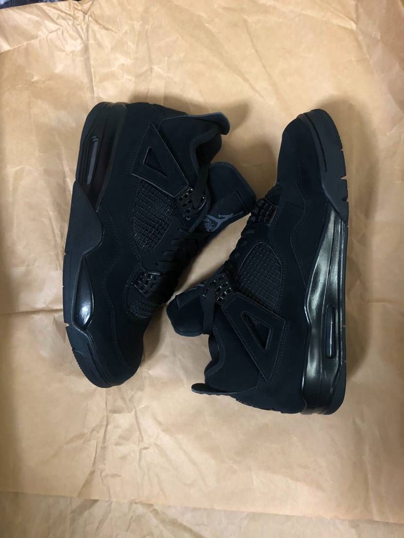 Nike Air Jordan 4 "Black Cat"