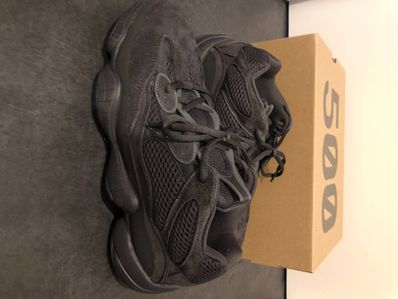 adidas YEEZY 500 "Utility Black"
