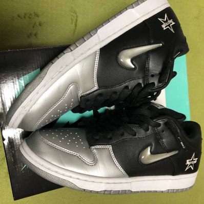 Supreme × Nike Dunk Low "Metallic Silver/Black"