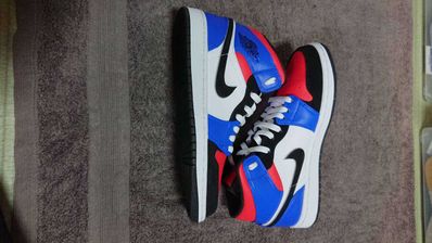 Nike Air Jordan 1 Mid "Top 3"