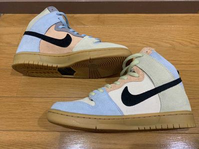 Nike SB Dunk High "Easter Spectrum"
