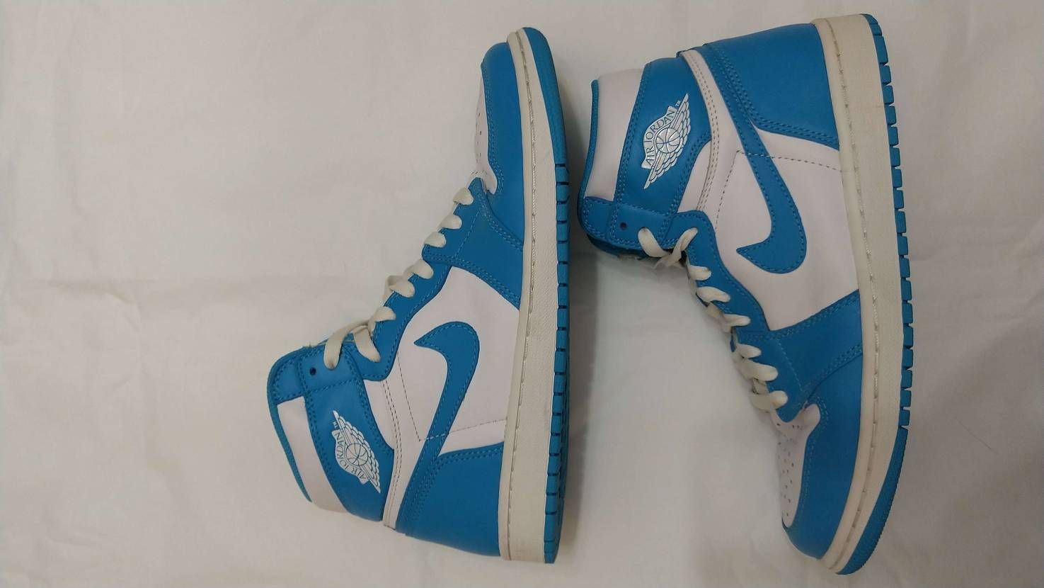 Nike Air Jordan 1 Retro High "UNC"