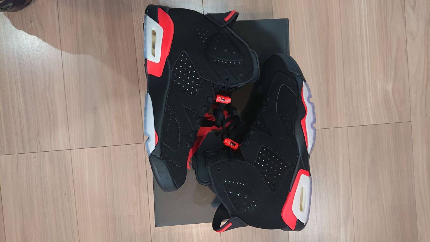 Nike Air Jordan 6 Retro OG "Black/Infrared"