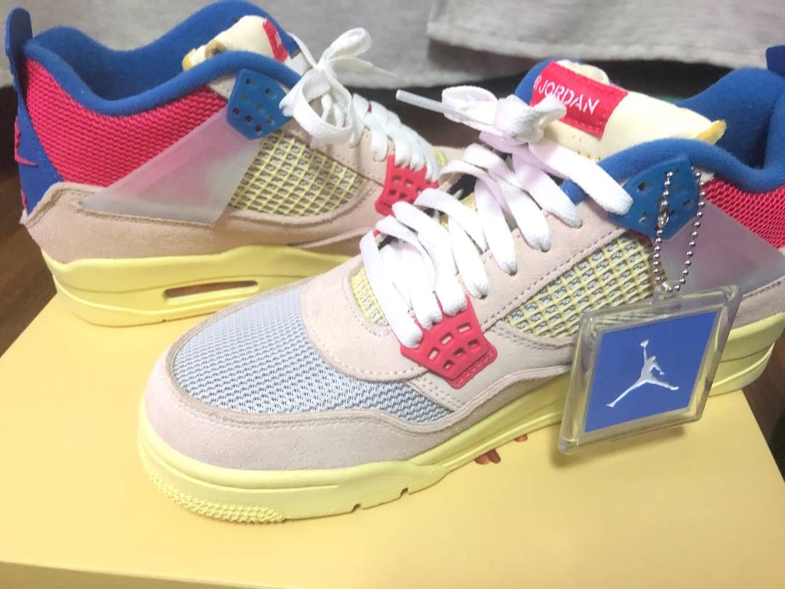 UNION × Nike Air Jordan 4 SP "Guava Ice/Light Fusion Red"