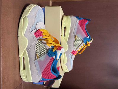 UNION × Nike Air Jordan 4 SP "Guava Ice/Light Fusion Red"