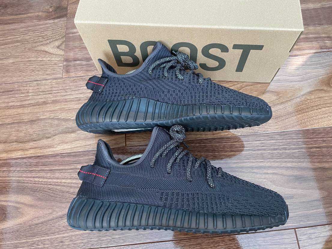 adidas YEEZY Boost 350 V2 "Black"