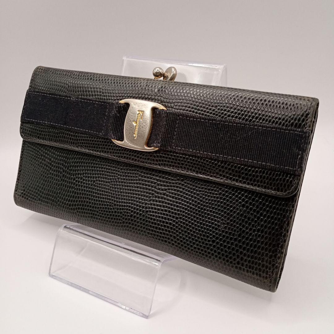 Salvatore Ferragamo サルヴァトーレフェラガモ 長財布
