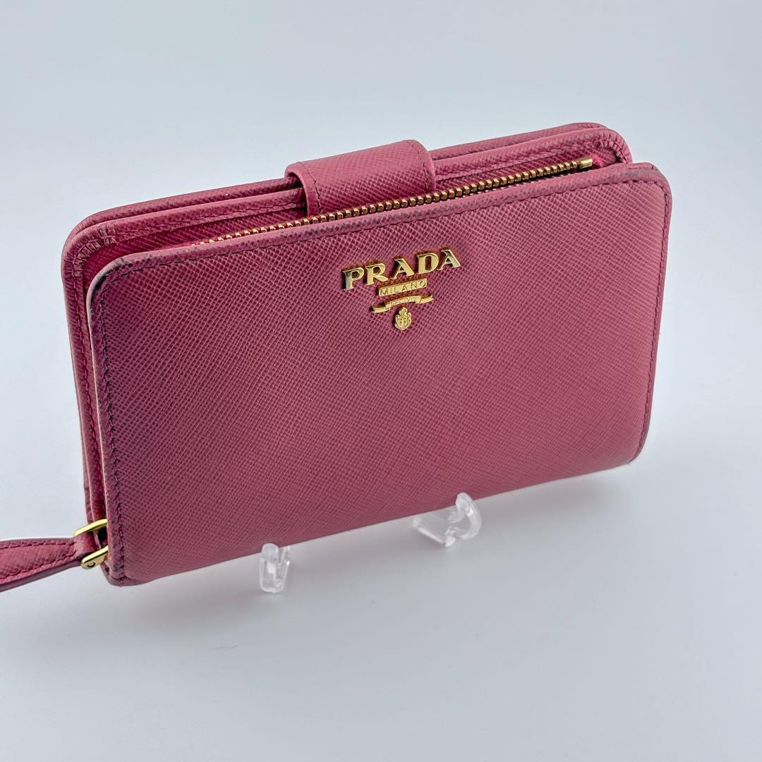 PRADA二つ折り財布サフィアーノレザー ピンクゴールドロゴ レディース美品
