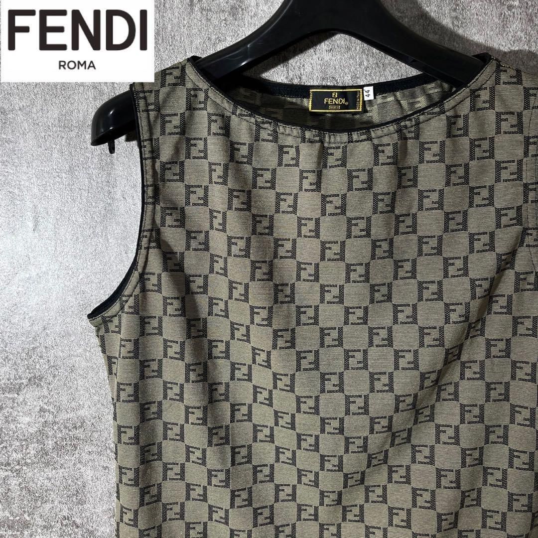 [大人気]　FENDI　フェンディ　ノースリーブ　　FF柄　ズッカ　タンクトップ