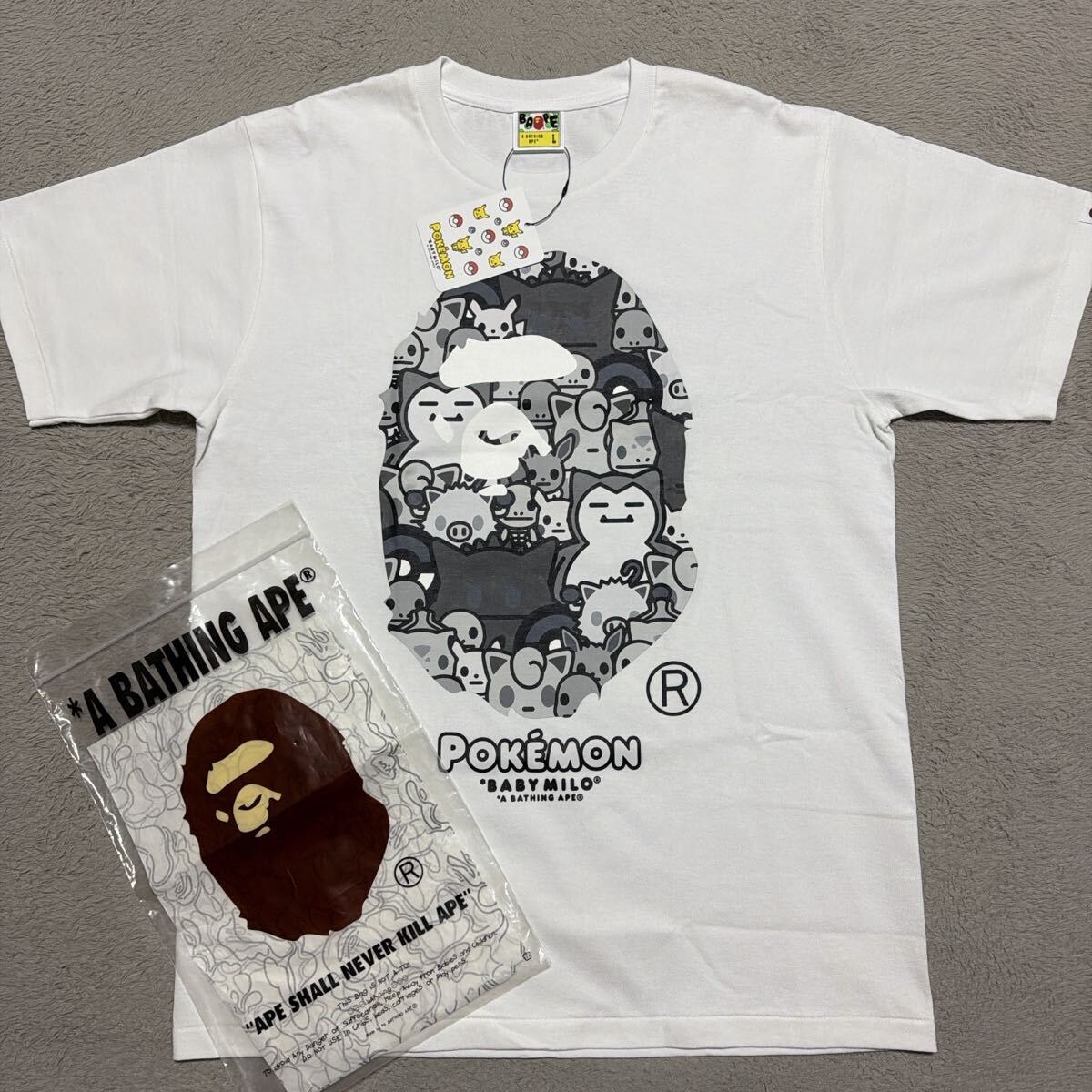 A BATHING APE MINIONS TEE 05