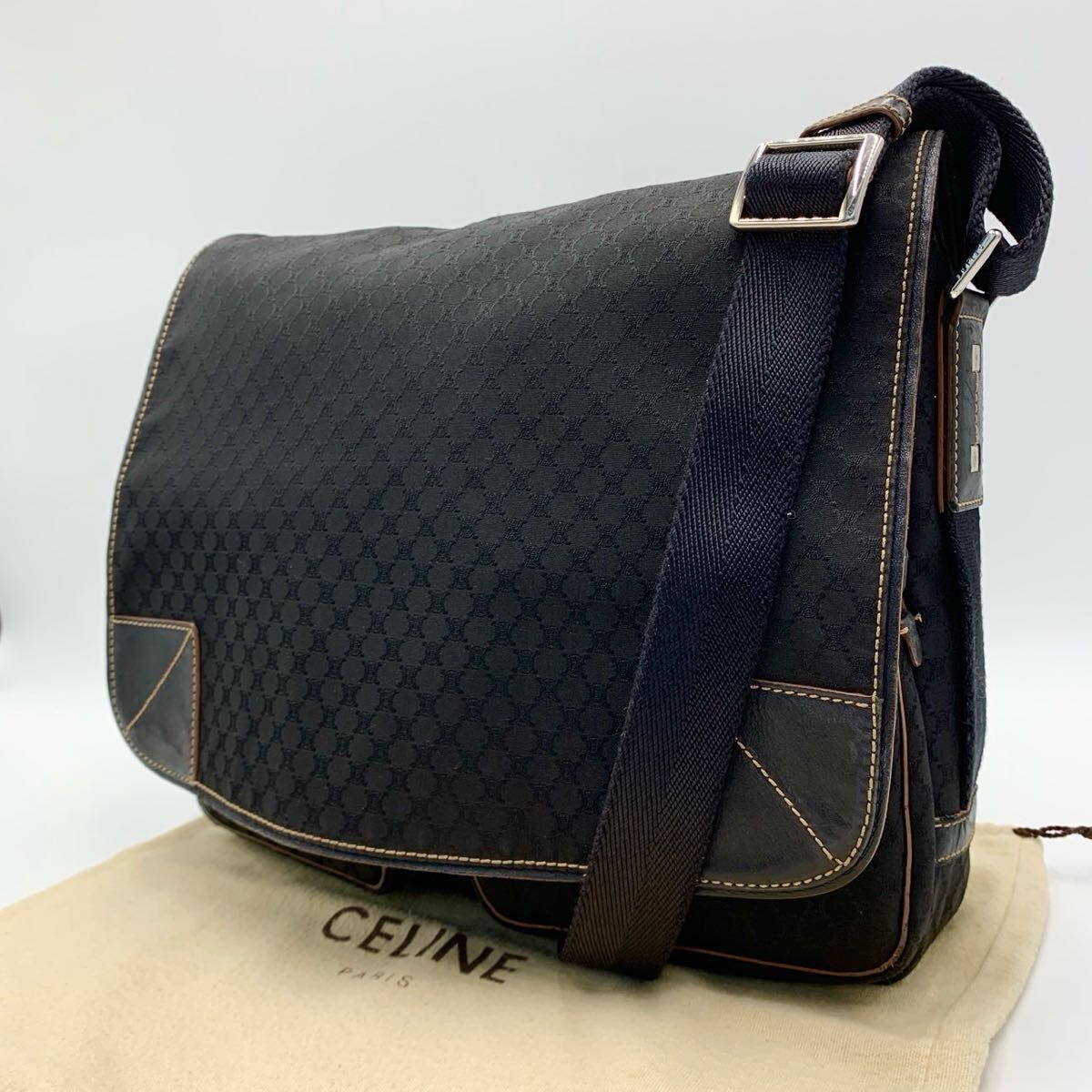 【希少モデル】セリーヌ CELINE メンズ ショルダーバッグ メッセンジャーバッグ マカダム キャンバス ブラック 斜め掛けバック