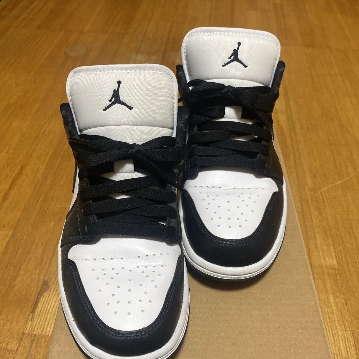 エアジョーダン1 LOW Jordan スニーカー 白/黒 ローカット