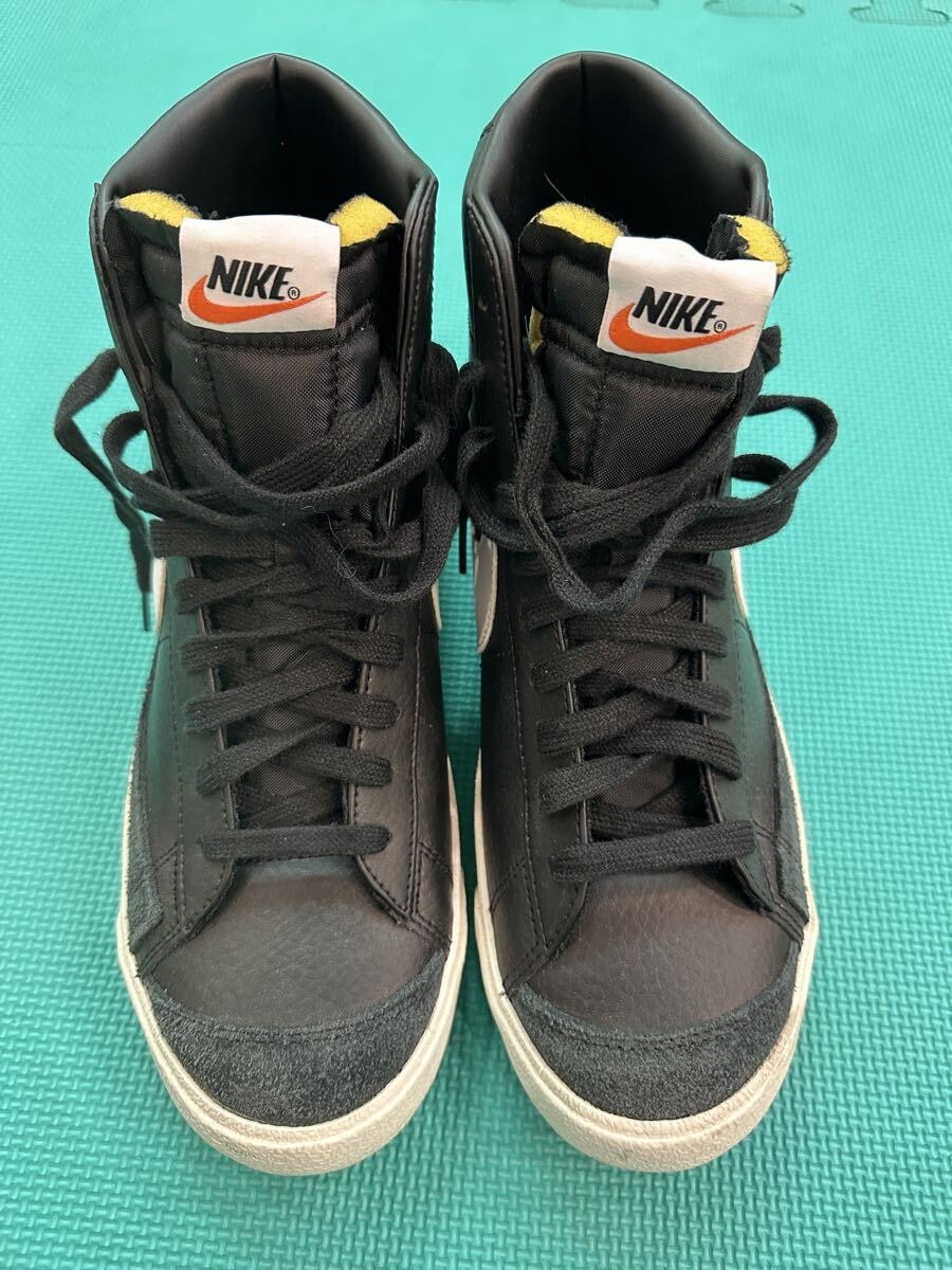 ナイキ ブレーザー ミッド 77 ヴィンテージ "ブラック/セイル"