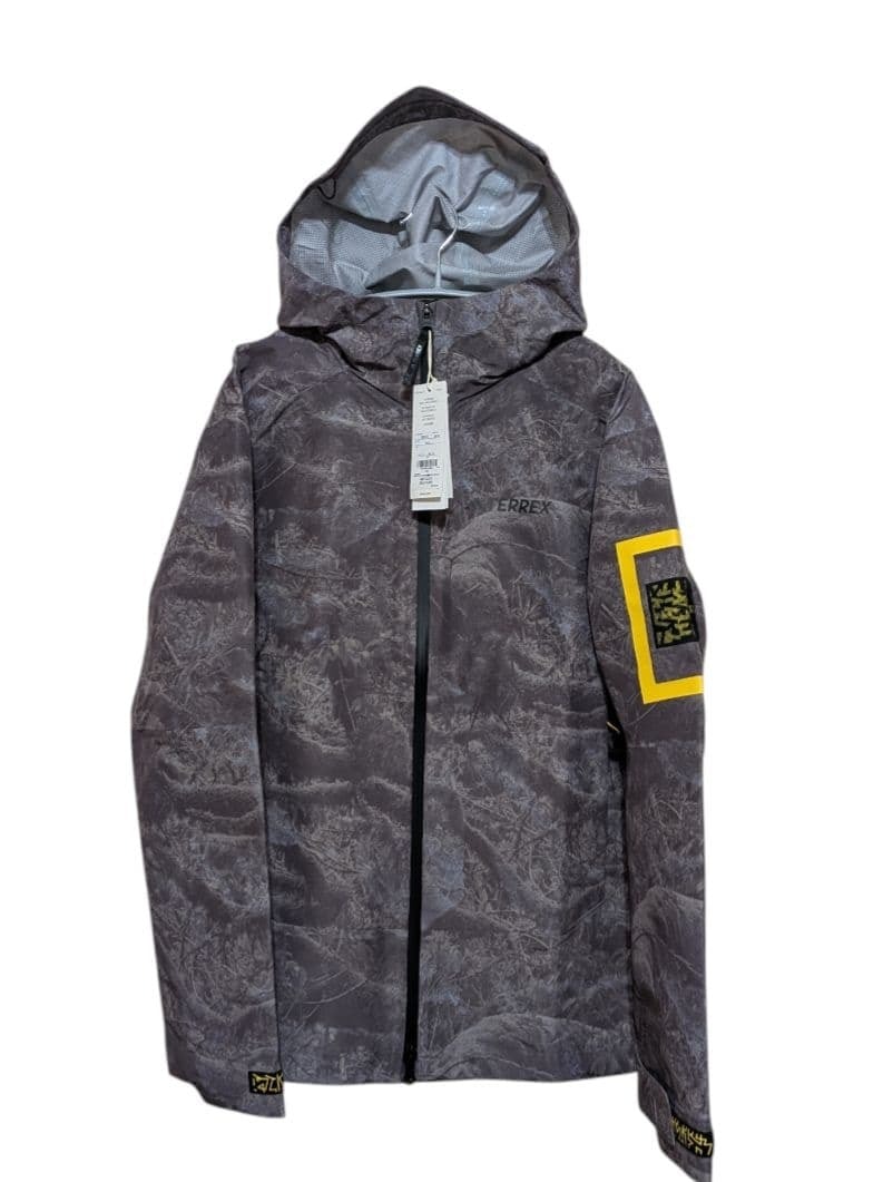 【新品】adidas ナショナル ジオグラフィック RAIN.RDY M グレー