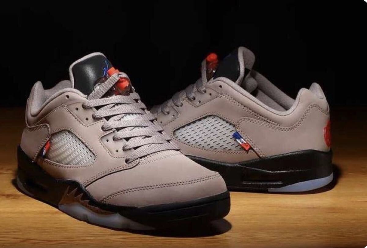 パリ・サンジェルマン × ナイキ エアジョーダン5 ロー "PSG"