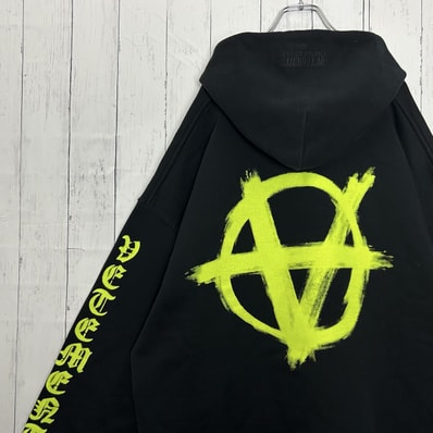 VETEMENTS Double Anarchy Logo Parker VETEMENTS Double Anarchy Logo Parker